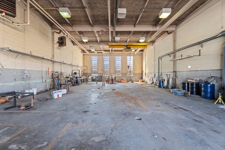 More Photos Of 251 Freestone Ave, Portland Manufacturing For Sale
