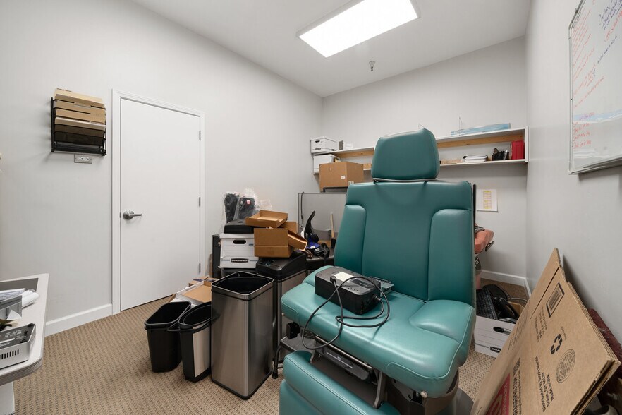 More Photos Of 71-75 N Main St, Templeton Office For Lease