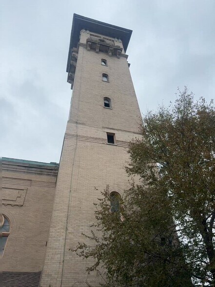 More Photos Of 5001 S Hermitage Ave, Chicago Religious Facility For Sale