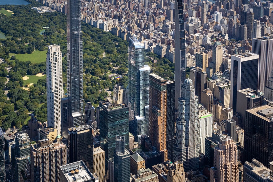 More Photos Of 157 W 57th St, New York Hotel For Lease