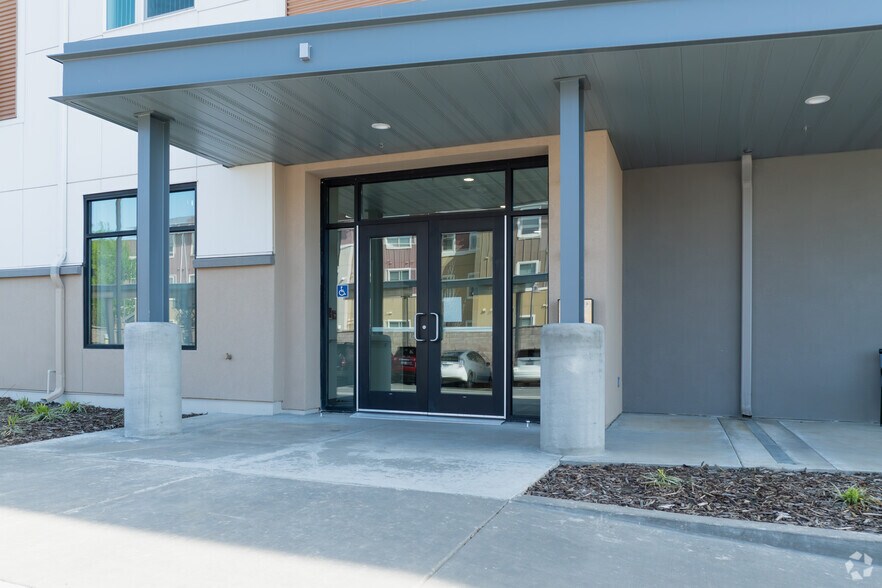 More Photos Of 1990 Belgium Ave, Chico Apartments For Lease