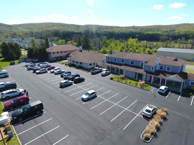 More Photos Of 100 Quarry Rd, Hamburg Medical For Lease