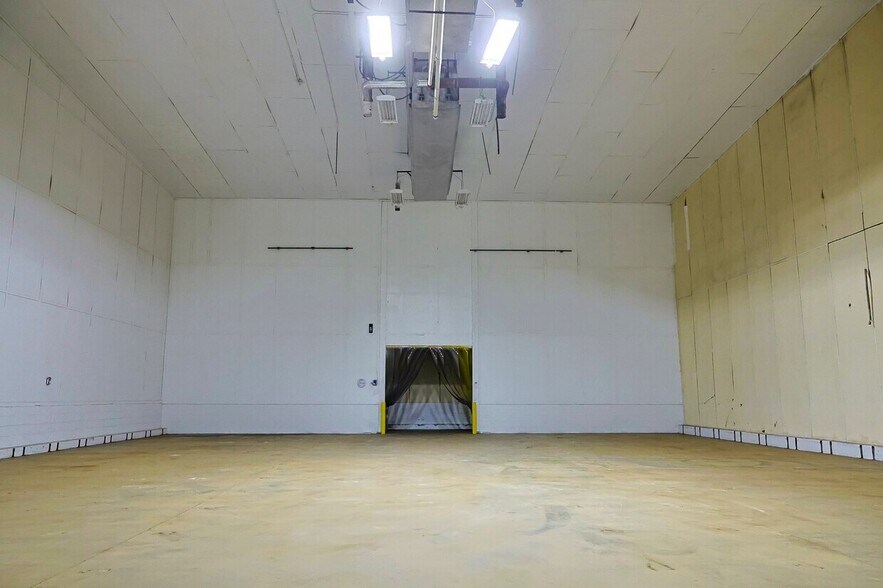 More Photos Of 301 G St, Exeter Landfill For Sale