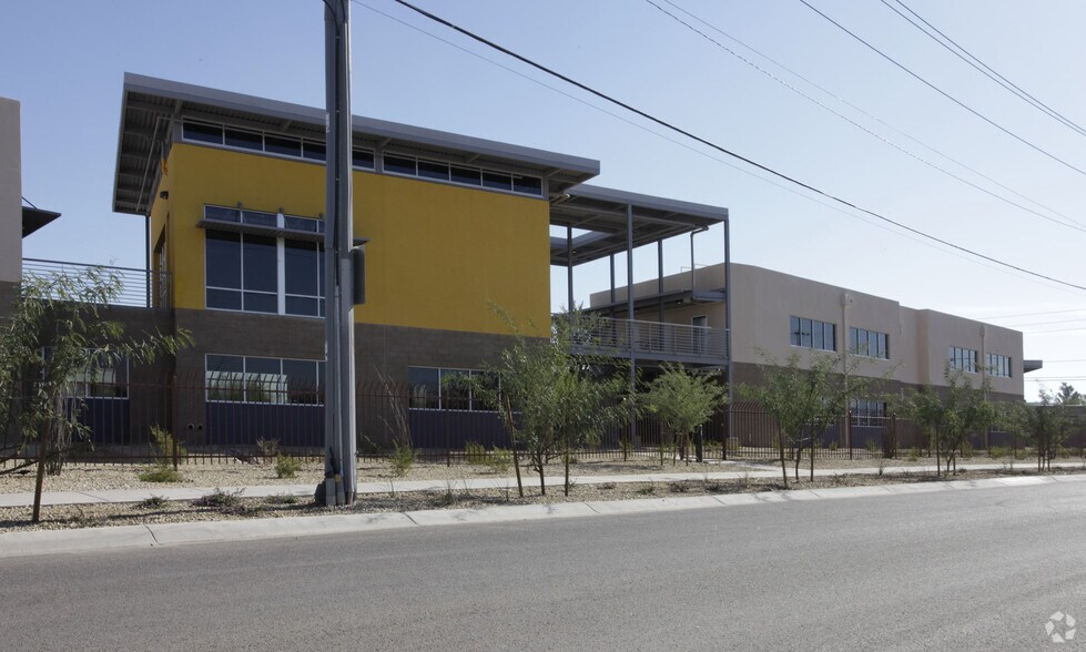 More Photos Of 1008 E Buckeye Rd, Phoenix Unknown For Lease