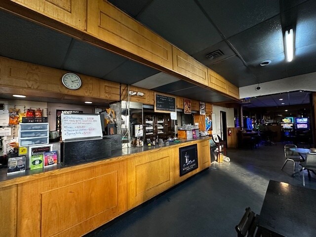 More Photos Of 5001 50 St, Stettler Hotel For Sale