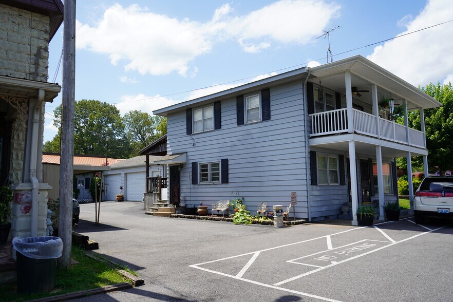 More Photos Of 1817 Jh Obryan Ave, Grand Rivers Storefront Retail Residential For Sale
