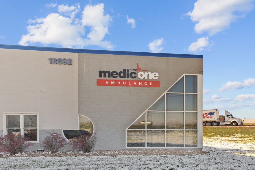 More Photos Of 13892 St. Charles Rock Rd, Bridgeton Warehouse For Sale