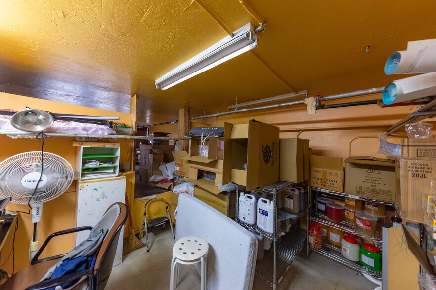 More Photos Of 324 10th St, Oakland Storefront Retail Office For Sale