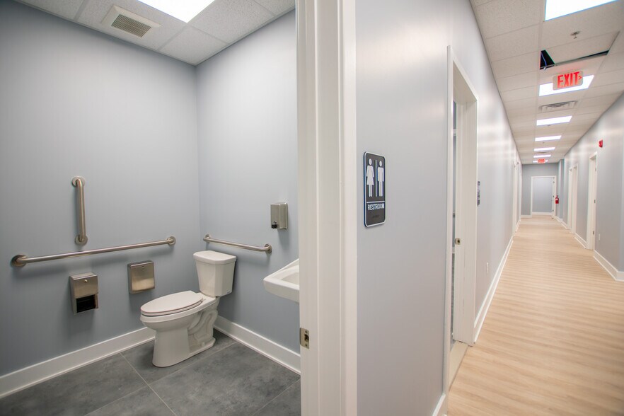 More Photos Of 1420 Point Breeze Ave, Philadelphia Apartments For Lease