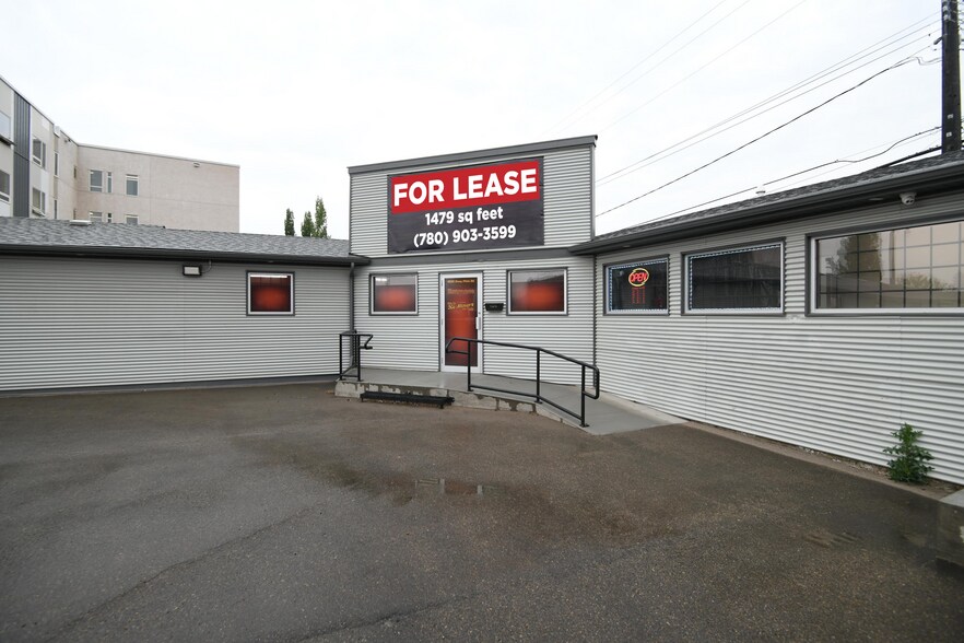 Primary Photo Of 15826 Stony Plain Rd NW, Edmonton General Retail For Lease
