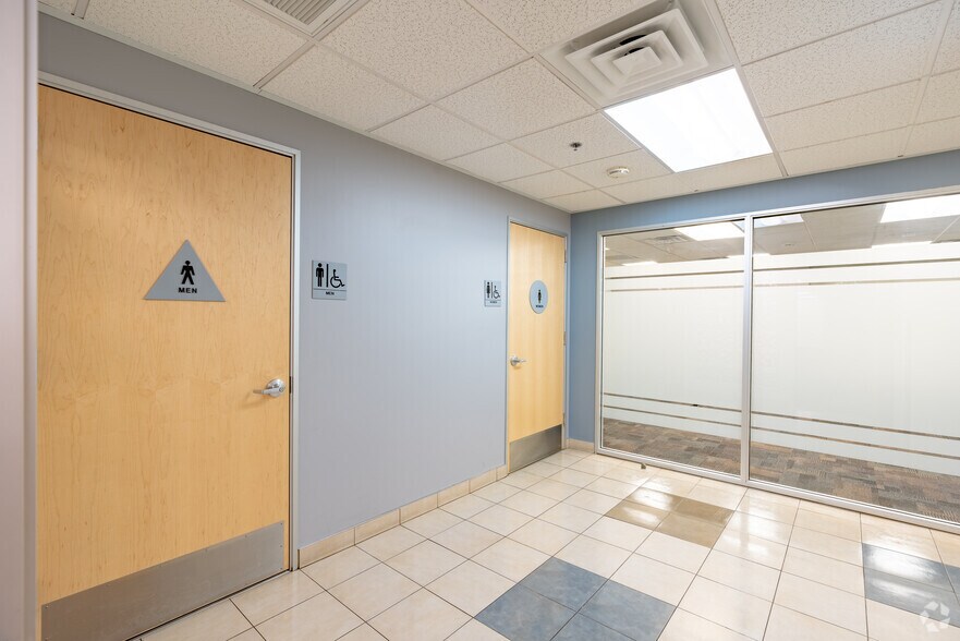 More Photos Of 421 S Glendora Ave, West Covina Medical For Lease