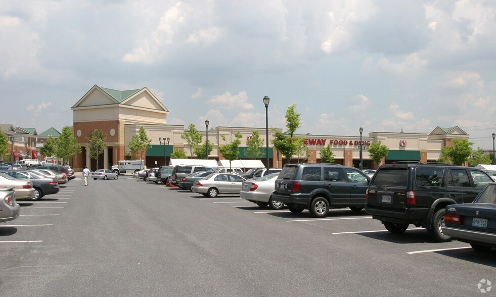 More Photos Of 800 Pleasant Dr, Rockville General Retail For Lease