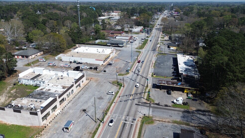 More Photos Of 3858 Glenwood Rd, Decatur Unknown For Lease