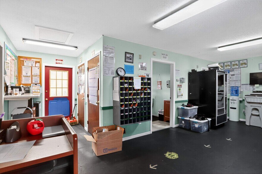 More Photos Of 25 Whitney Ferguson Rd, Vernon Warehouse For Sale
