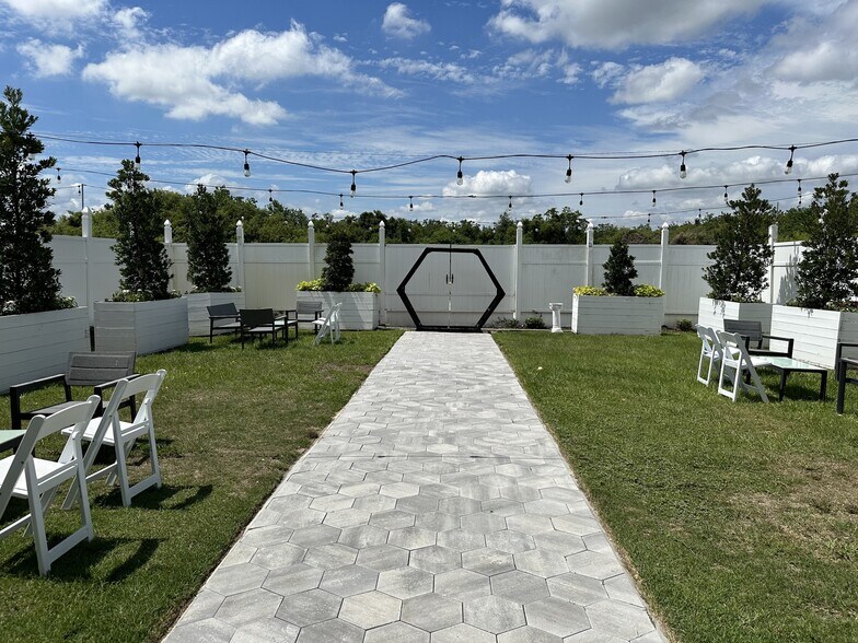 More Photos Of 116 Kenny Blvd, Haines City Loft Creative Space For Sale