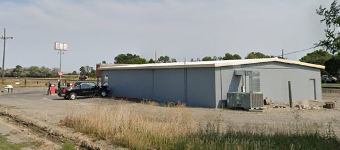 More Photos Of 1 N Clark St, Park City Convenience Store For Sale