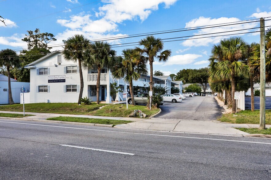 More Photos Of 1835 S Segrave St, South Daytona Apartments For Sale