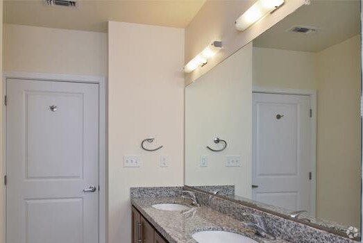 More Photos Of 332 Laskin Rd, Virginia Beach Apartments For Lease