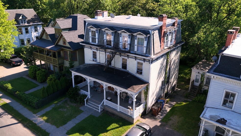 More Photos Of 31 Green St, Kingston Apartments For Sale