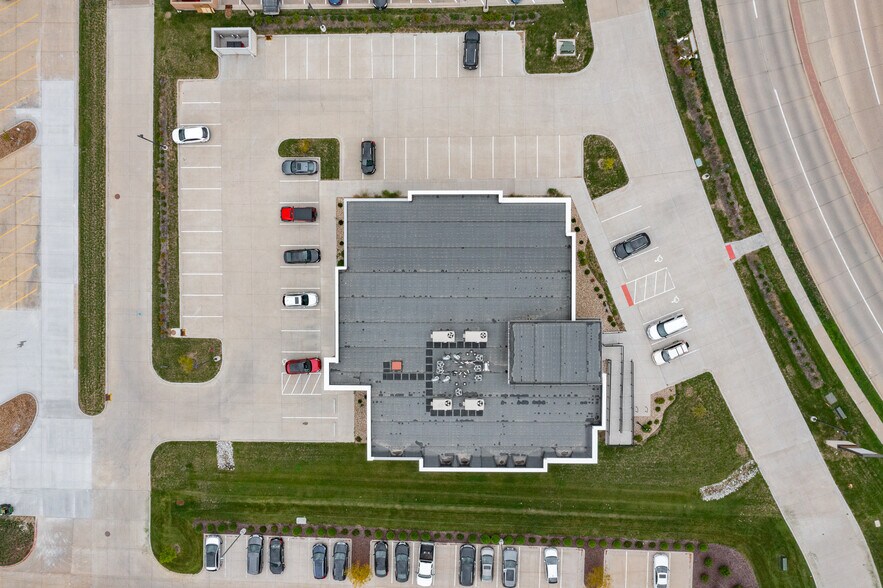 More Photos Of 2791 Heartland Dr, Coralville Healthcare For Lease