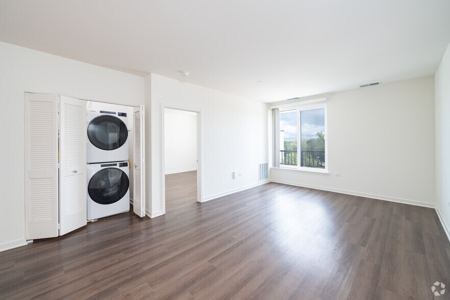 More Photos Of 122 E Northwest Hwy, Mount Prospect Apartments For Lease