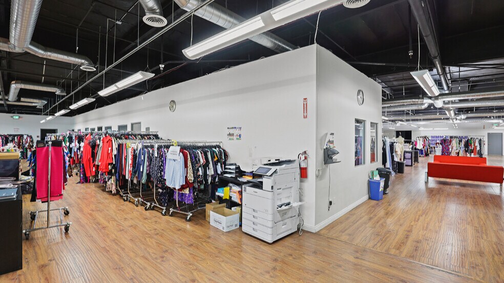 More Photos Of 2250 Maple Ave, Los Angeles Warehouse For Lease