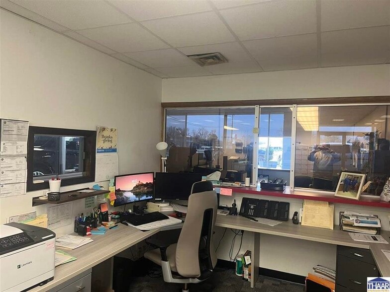 More Photos Of 4120 S US Highway 41, Terre Haute Auto Dealership For Sale