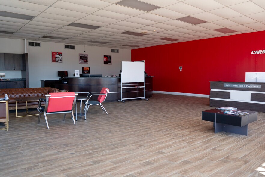 More Photos Of 4925 Avenue H, Rosenberg Warehouse For Lease