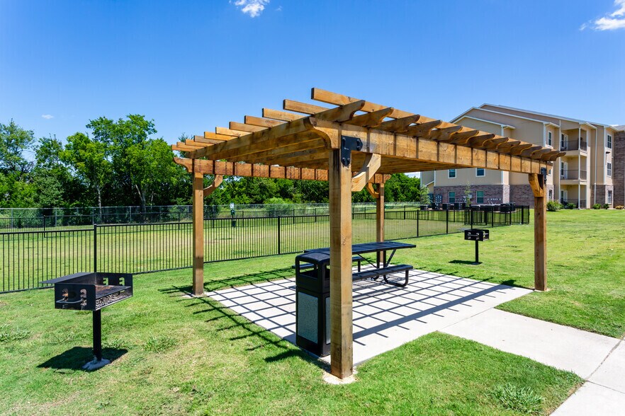 More Photos Of 2410 W Jack Finney Blvd, Greenville Apartments For Sale