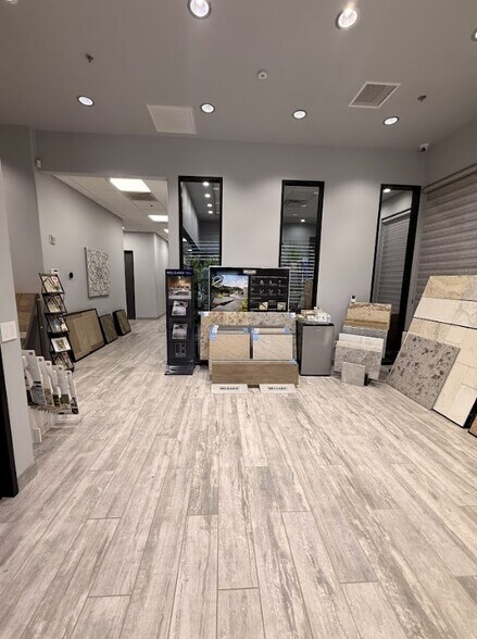 More Photos Of 39301 Badger St, Palm Desert Warehouse For Sale