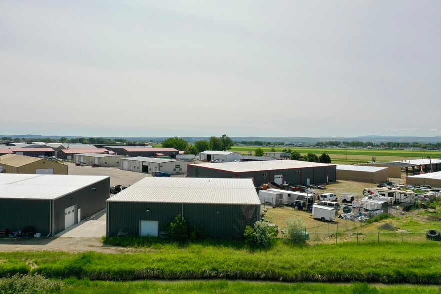 More Photos Of 6875 King Ave W, Billings Flex For Sale