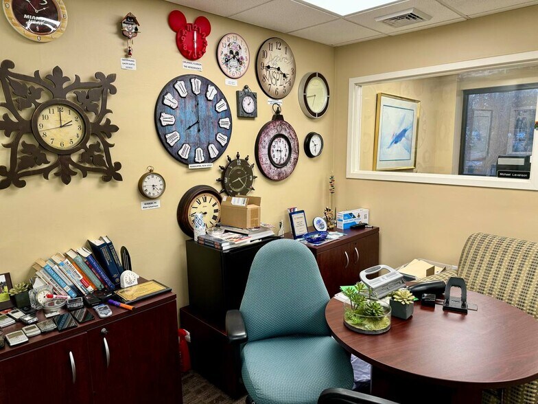 More Photos Of 225 Gordons Corner Rd, Manalapan Township Medical For Lease