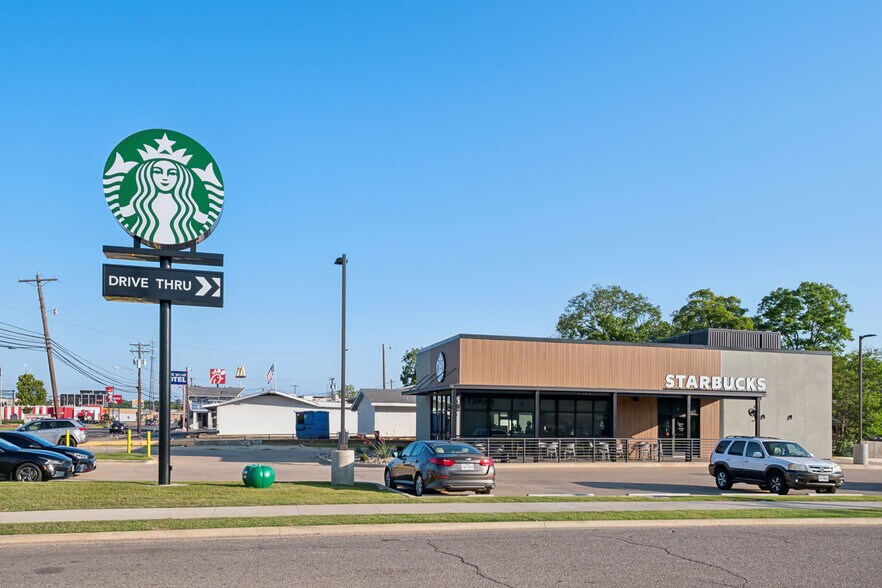 More Photos Of 598 S Jackson St, Jacksonville Restaurant For Sale