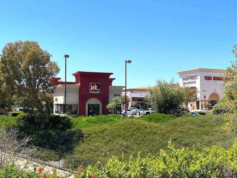 More Photos Of 20101 Lake Forest Dr, Lake Forest Fast Food For Sale