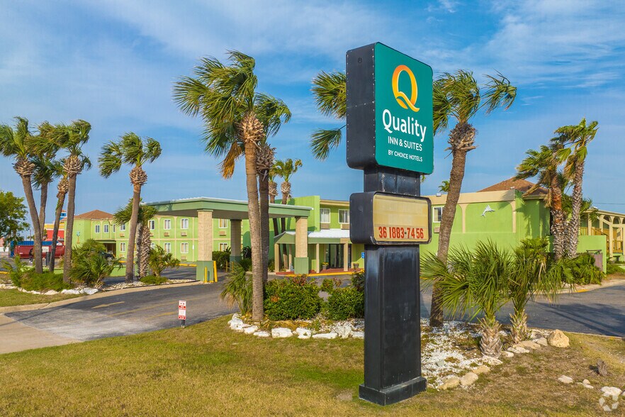 More Photos Of 3202 E Surfside Blvd, Corpus Christi Hotel For Sale