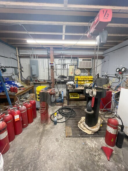 More Photos Of 2443 St Johns Bluff Rd S, Jacksonville Service For Sale