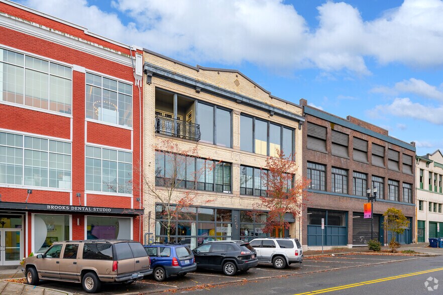 More Photos Of 728 Broadway, Tacoma Storefront Retail Office For Sale