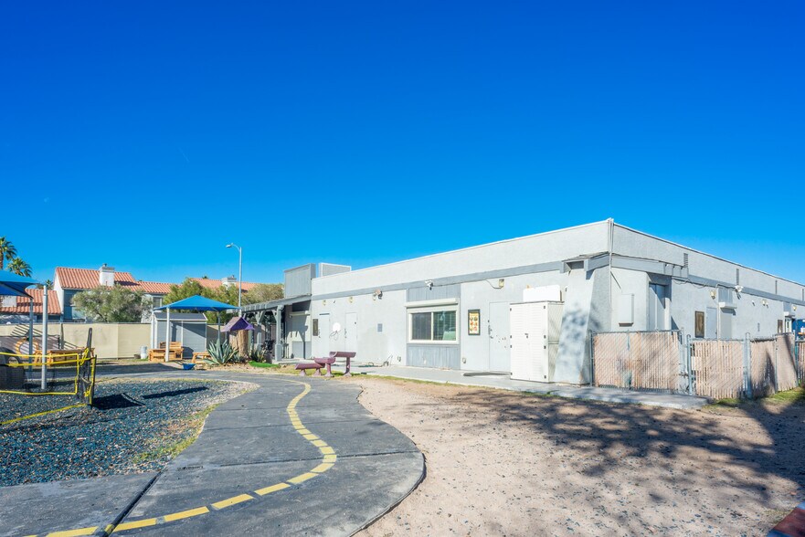 More Photos Of 555 Page St, Las Vegas Daycare Center For Lease