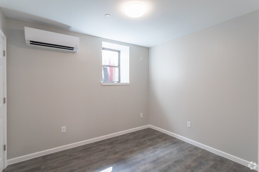 More Photos Of 7100 W Chester Pike, Upper Darby Township Apartments For Lease