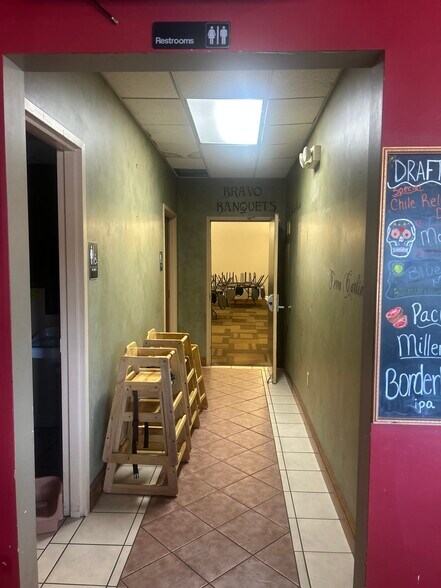 More Photos Of 5781 Seneca St, Elma Restaurant For Lease