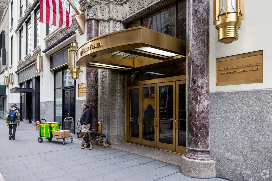 More Photos Of 14 Penn Plaza, New York Coworking Space