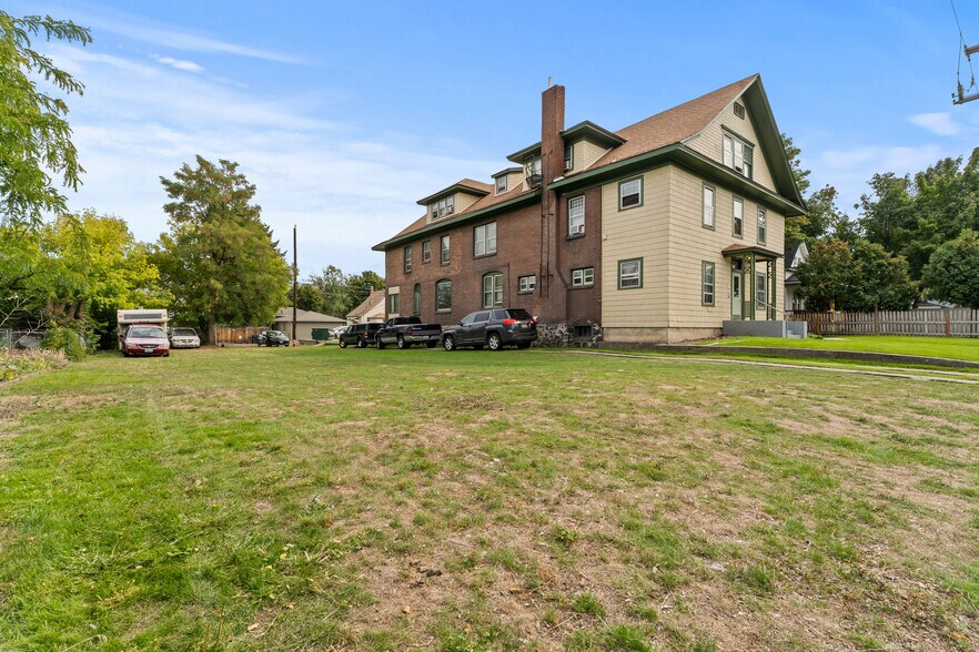 More Photos Of 1414 N Lincoln St, Spokane Apartments For Sale