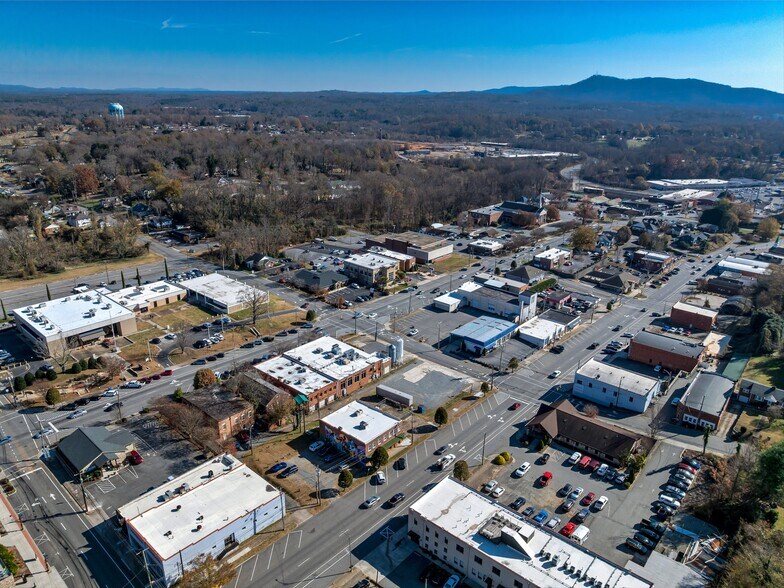 More Photos Of 212 S Green St, Morganton Bar For Sale