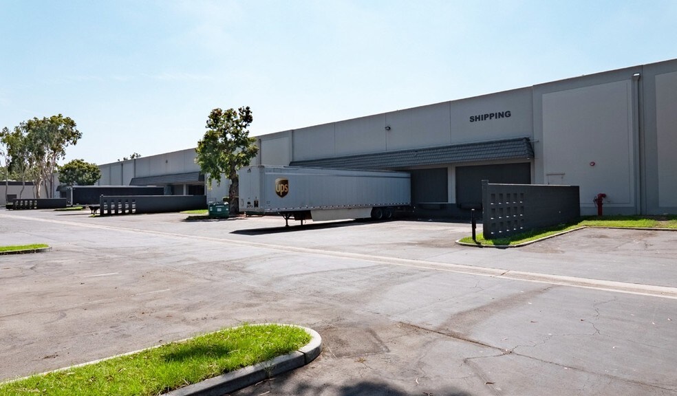 More Photos Of 15905-16107 Commerce Way, Cerritos Distribution For Lease