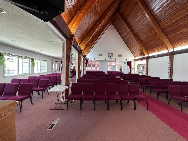 More Photos Of 200 N Abbott Ave, Milpitas Religious Facility For Lease