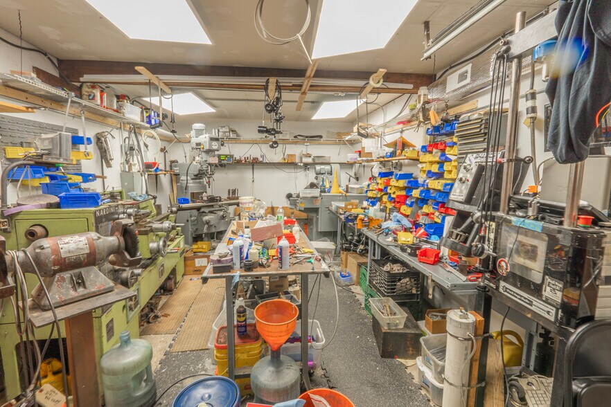 More Photos Of 1012 McBride Ave, Woodland Park Freestanding For Sale