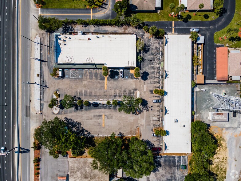 Primary Photo Of 25000-25028 US Highway 19 N, Clearwater Daycare Center For Lease