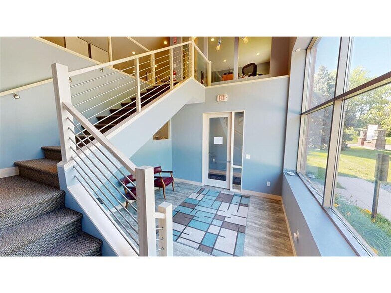 More Photos Of 768 N Creek Dr, Willmar Flex For Sale