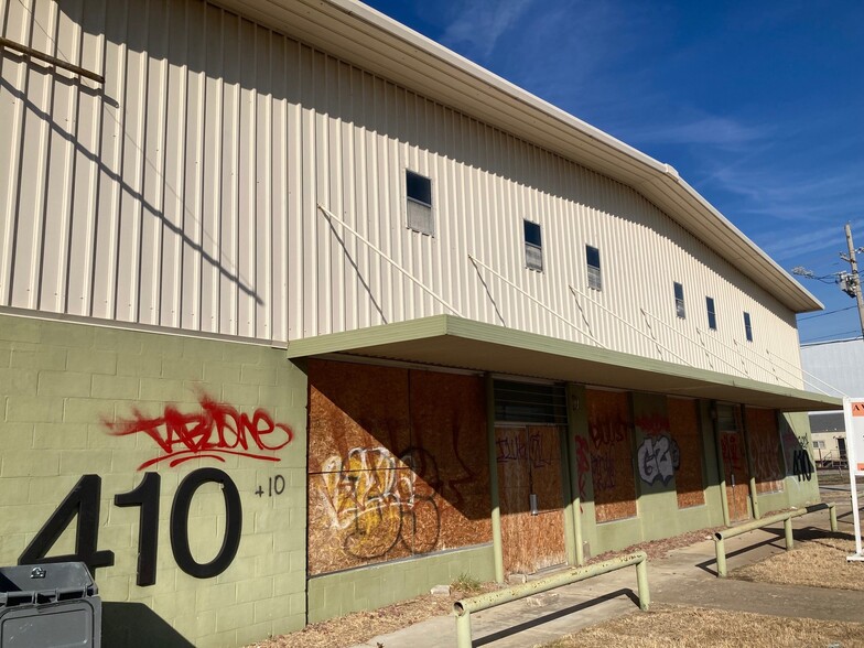 More Photos Of 410 S Peoria Ave, Tulsa Showroom For Sale