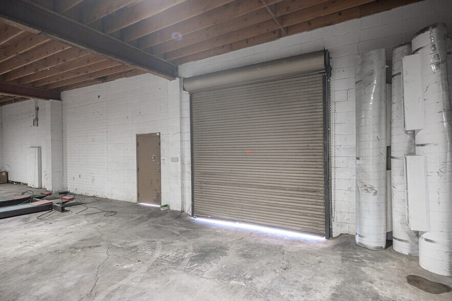 More Photos Of 2310-2315 Western Ave, Las Vegas Warehouse For Lease